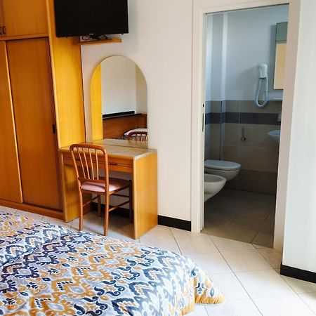 Hotel Excelsior تّشيرفييا المظهر الخارجي الصورة