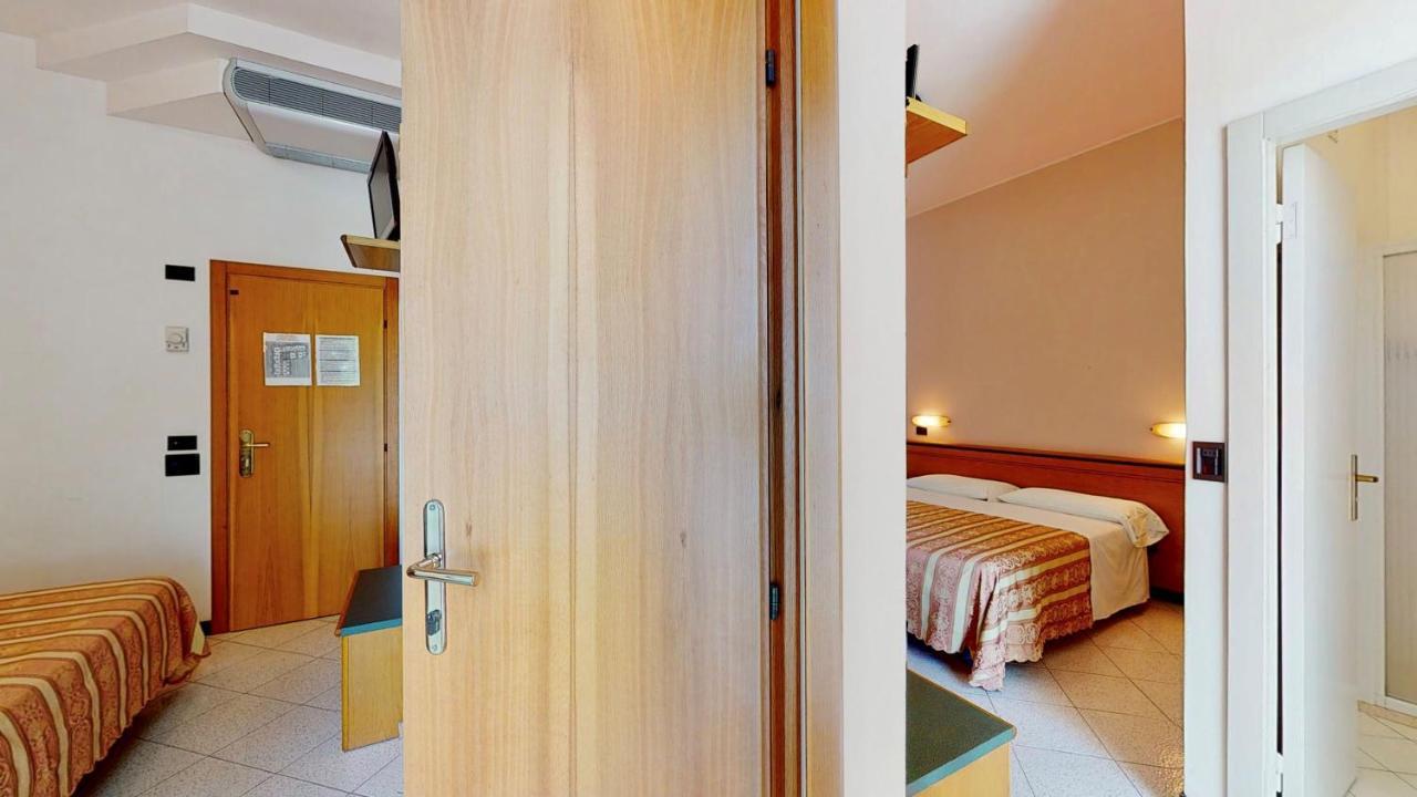 Hotel Excelsior تّشيرفييا المظهر الخارجي الصورة