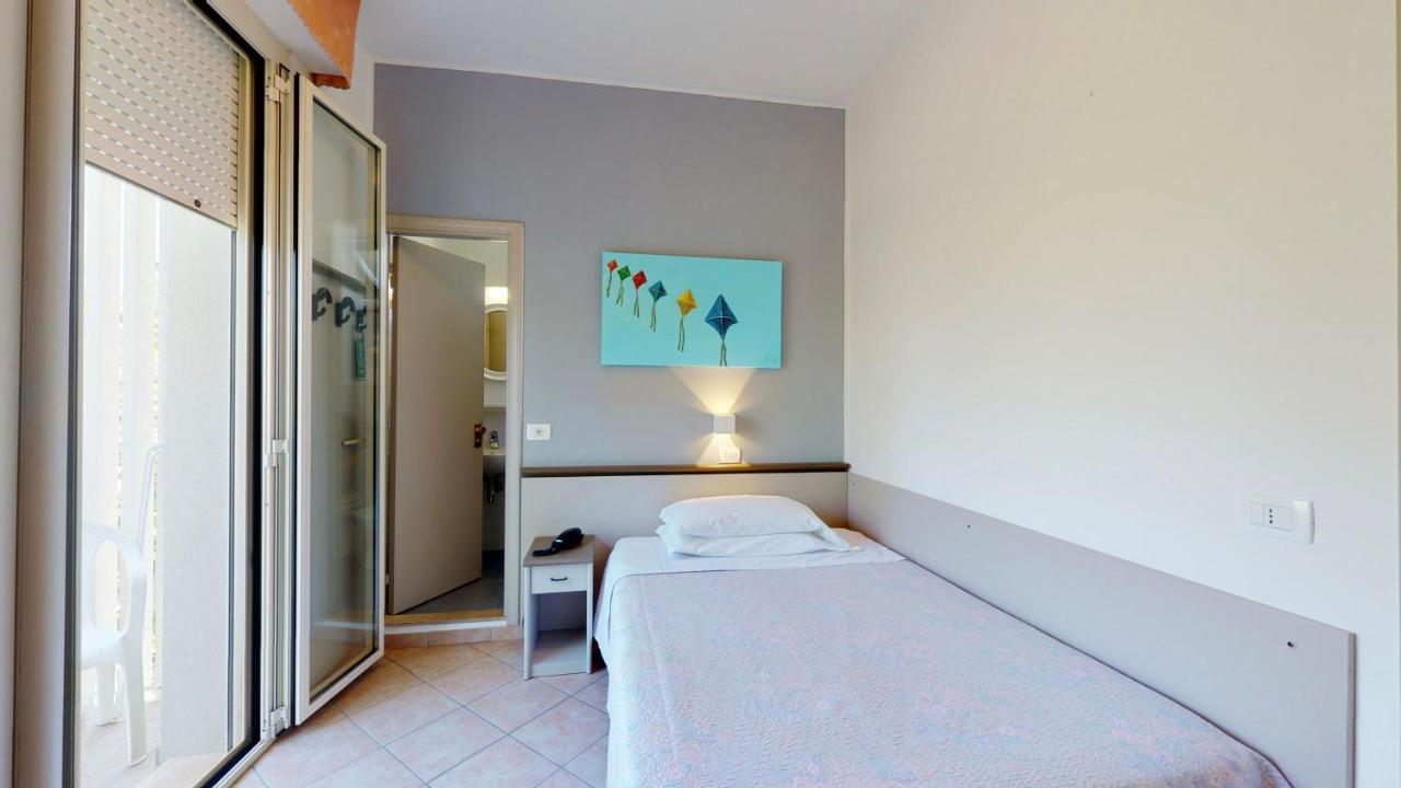 Hotel Excelsior تّشيرفييا المظهر الخارجي الصورة
