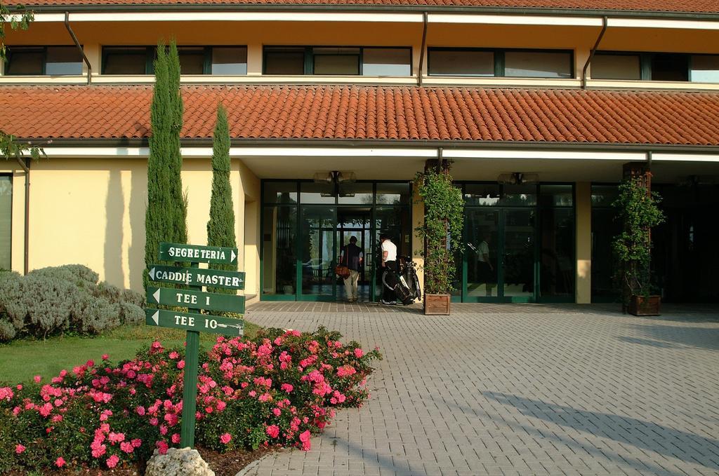 Hotel Excelsior تّشيرفييا المظهر الخارجي الصورة