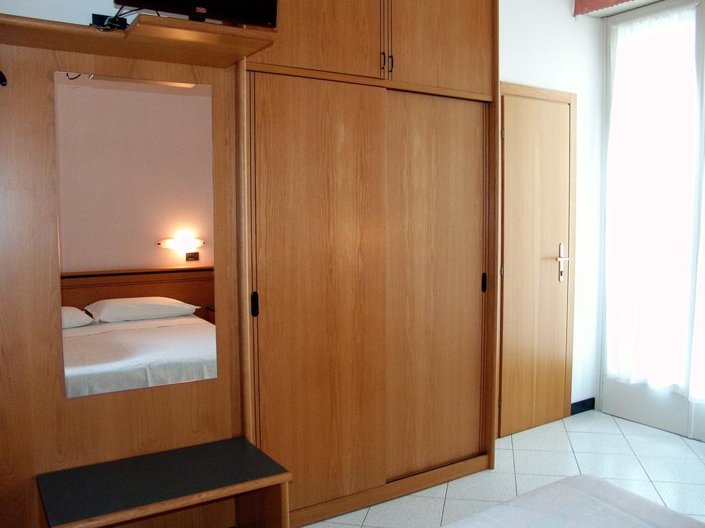 Hotel Excelsior تّشيرفييا المظهر الخارجي الصورة