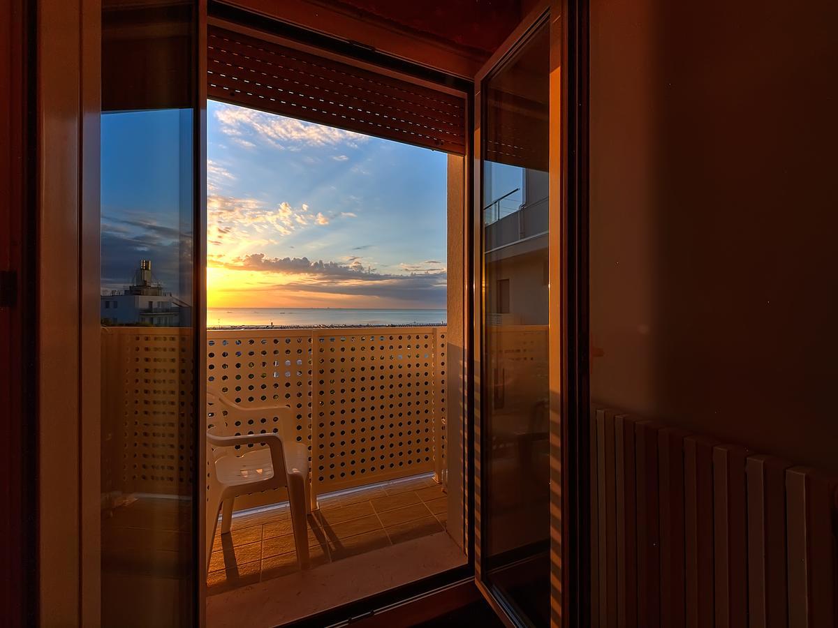 Hotel Excelsior تّشيرفييا المظهر الخارجي الصورة
