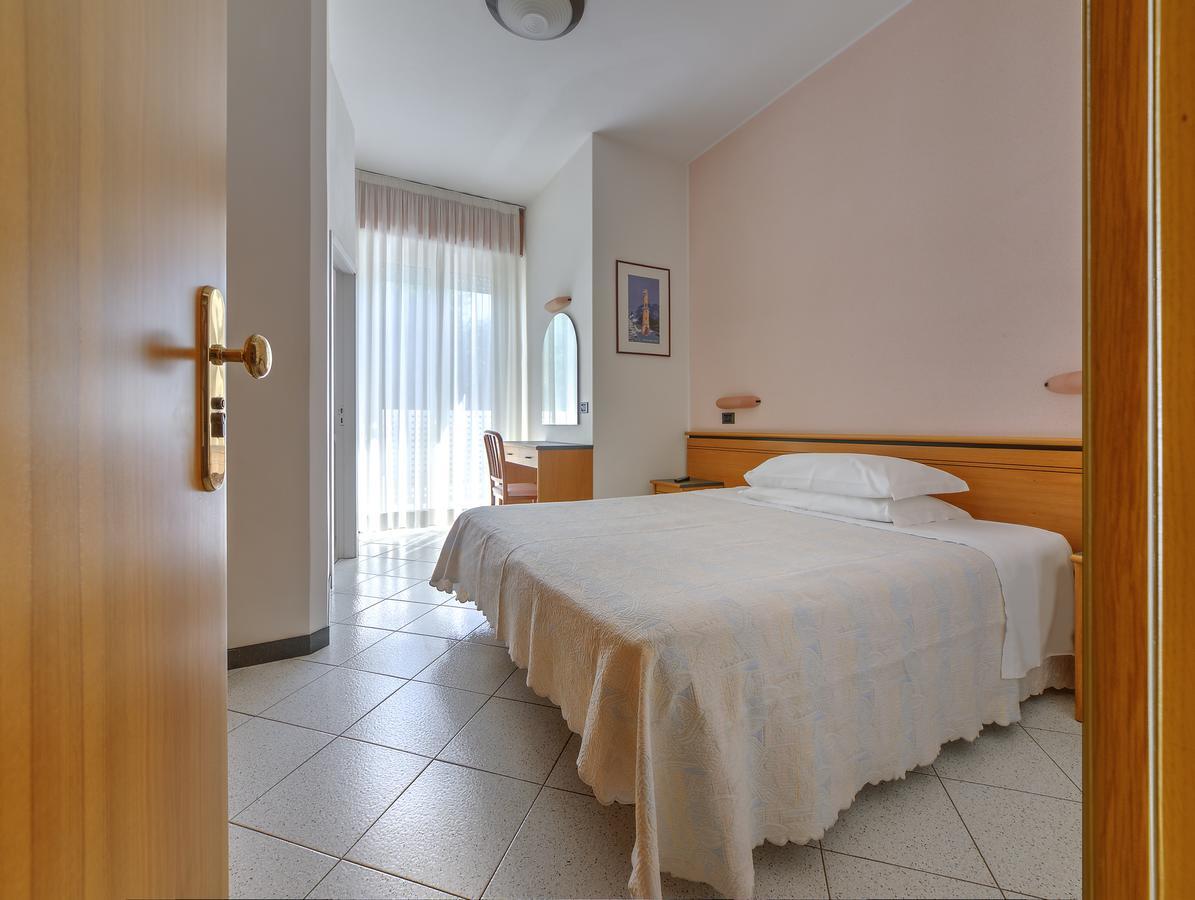 Hotel Excelsior تّشيرفييا المظهر الخارجي الصورة